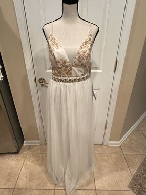 Elegant Ivory Dress with Gold Embroidery